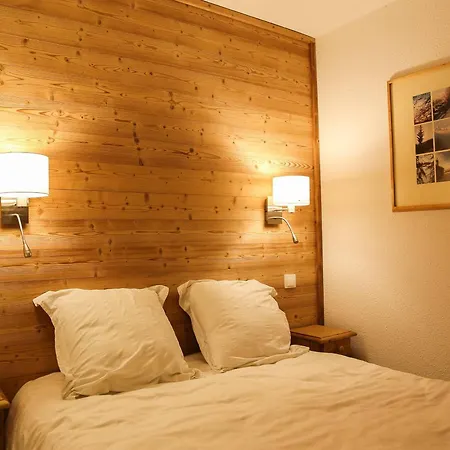 3p, 6 Pers, Proche Pistes, Animaux Acceptes - - Fr-1-353-42