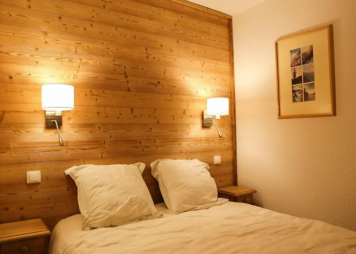 3p, 6 Pers, Proche Pistes, Animaux Acceptes - - Fr-1-353-42